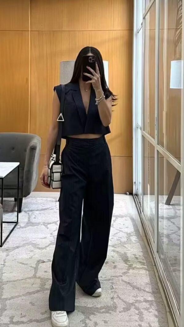 Nicole - Image 2